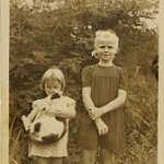 
						Alice and Janina (Alice holding the cat) in Uganda					