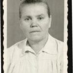 
						(Polski) Dorota Gierka z d. Mitręga - fotografia mamy Jana.					