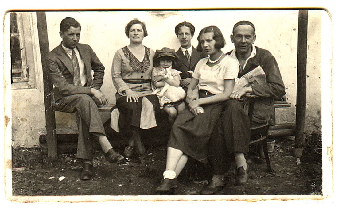 The Sulkowski Family in better times. Janka and her father at front.