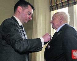 Walerian Jaworski – veteran of the Carpathian Uhlan Regiment of the 2nd Corps decorated with the Knight's Cross, Canada, contemporary times; source: private collection of Marek Jaworski, Kresy-Siberia Foundation Walerian Jaworski – veteran of the Carpathian Uhlan Regiment of the 2nd Corps decorated with the Knight's Cross, Canada, contemporary times; source: private collection of Marek Jaworski, Kresy-Siberia Foundation