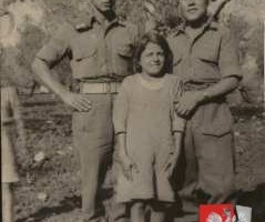 Sapper of the 6th Sapper Battalion – Jan Gierka with a friend and a girl, Italy, 1944; source: private collection of Cezary Borowski, Kresy-Siberia Foundation Sapper of the 6th Sapper Battalion – Jan Gierka with a friend and a girl, Italy, 1944; source: private collection of Cezary Borowski, Kresy-Siberia Foundation