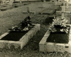 graves of two brothers – Jan and Antoni Januszewicz – soldiers of the 2nd Corps who died during the Italian Campaign and were buried in neighboring graves at the cemetery in Loreto at the request of their family, 1944; source: private collection of Halina Kozłowska, Kresy-Siberia Foundation