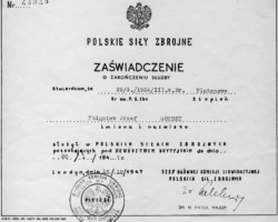 Daily order of the commander of the 6th battalion of the 3rd Carpathian Rifle Division, Major Radajewicz, to award Corporal Zbigniew Gondek the Order of Virtuti Militari, Class V, 22/05/1946; source: private collection of Zbigniew Gondek, Kresy-Siberia Foundation Daily order of the commander of the 6th battalion of the 3rd Carpathian Rifle Division, Major Radajewicz, to award Corporal Zbigniew Gondek the Order of Virtuti Militari, Class V, 22/05/1946; source: private collection of Zbigniew Gondek, Kresy-Siberia Foundation