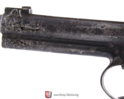 Steyr wz. 1907
Weapons designed by Karol Krnka, produced by "Waffenfabrik Steyr" in Austria and Budapest, Hungary. The gun is loaded from the boat from the top to a magazine with a capacity of 8 rounds in a stock, 8 mm caliber ammunition, weapon length 204 mm, barrel length 117 mm, weight 730 g, initial velocity of the bullet 295 m / s. The gun works on the recoil of the bolted breech when shot and a small recoil of the barrel. The whole consists of 31 parts. According to the regulations, officers in the Second Polish Republic were obliged to buy pistols with their own money. These matters were regulated by the commanders of the sub-units. Thus, this weapon appeared in border formations as non-permanent
The Museum of Polish Arms in Kołobrzeg