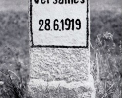 The main border stone (the so-called "Versailles") with the inscription "Versailles, June 28, 1919", Polish-German border, on the Barycz River, near the town of Ściechów, 1938. Collections of the Museum of Polish Border Formations