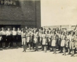 Polish refugees after evacuation from the Soviet Union during the Corpus Christi celebrations at the center in Tehran; source: Poles from India Association Polish refugees after evacuation from the Soviet Union during the Corpus Christi celebrations at the center in Tehran; source: Poles from India Association
