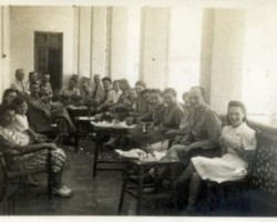 Polish refugees in the city of Karachi; source: Poles from India Association Polish refugees in the city of Karachi; source: Poles from India Association