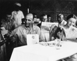 Interior of the cafe - engineer Jan Pacak, major Mieczysław Małek and Anna Sahanek, Valivade; source: Poles from India Association Interior of the cafe - engineer Jan Pacak, major Mieczysław Małek and Anna Sahanek, Valivade; source: Poles from India Association
