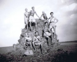 A multi-day, famous at the time, excursion of the daredevils from Balachadi along the seaside, 1946; source: from the collection of Wiesław Stypuła A multi-day, famous at the time, excursion of the daredevils from Balachadi along the seaside, 1946; source: from the collection of Wiesław Stypuła