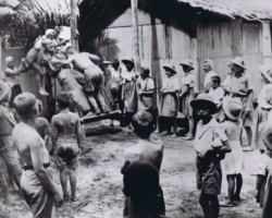 A queue for a swing – children with their guardian (Father Franciszek Pluta) playing, Bandra, 1942; source: from the collection of Wiesław Stypuła A queue for a swing – children with their guardian (Father Franciszek Pluta) playing, Bandra, 1942; source: from the collection of Wiesław Stypuła