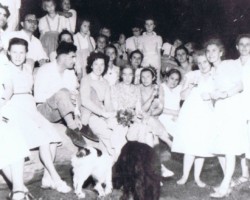 Midsummer Night – throwing wreaths into the sea bay near Balachadi, 1943; source: from the collection of Wiesław Stypuła Midsummer Night – throwing wreaths into the sea bay near Balachadi, 1943; source: from the collection of Wiesław Stypuła