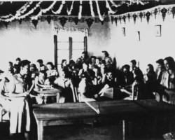 Community center no. 1 in the Polish refugee settlement in Valivade, where various cultural events were organised; source: Poles from India Association Community center no. 1 in the Polish refugee settlement in Valivade, where various cultural events were organised; source: Poles from India Association