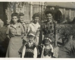 Polish refugees in the city of Karachi; source: Poles from India Association Polish refugees in the city of Karachi; source: Poles from India Association