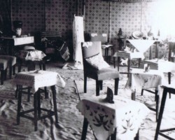 Exhibition of handicrafts and folk pottery organized to celebrate the birthday of the Maharaja's wife (also known as Maharani), Balachadi; source: from the collection of Wiesław Stypuła Exhibition of handicrafts and folk pottery organized to celebrate the birthday of the Maharaja's wife (also known as Maharani), Balachadi; source: from the collection of Wiesław Stypuła