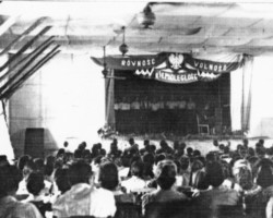 Academy on the occasion of the 3rd of May holiday in the cinema hall of the Valivade housing estate; source: Poles from India Association Academy on the occasion of the 3rd of May holiday in the cinema hall of the Valivade housing estate; source: Poles from India Association