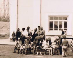 A group of children and guardians from the first evacuation transport from the USSR, Mashhad, 1942; source: from the collection of Wiesław Stypuła A group of children and guardians from the first evacuation transport from the USSR, Mashhad, 1942; source: from the collection of Wiesław Stypuła