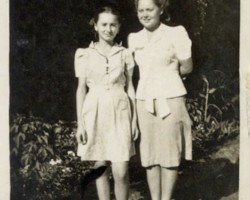 Girls in the Polish settlement in Valivade; source: Poles from India Association Girls in the Polish settlement in Valivade; source: Poles from India Association