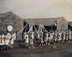 Corpus Christi celebrations in the Polish refugee settlement in Valivade; source: private collection of Jerzy Szczawiński Corpus Christi celebrations in the Polish refugee settlement in Valivade; source: private collection of Jerzy Szczawiński