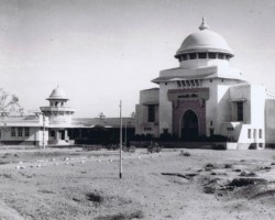 University of Ancient Indian Medicine in Jamnagar; source: from the collection of Wiesław Stypuła University of Ancient Indian Medicine in Jamnagar; source: from the collection of Wiesław Stypuła