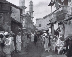 Jamnagar Street; source: Naoroji M. Dumasia, Jamnagar and its Ruler, Bombay 1927 Jamnagar Street; source: Naoroji M. Dumasia, Jamnagar and its Ruler, Bombay 1927