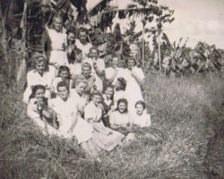 A group of girls from the orphanage (Gen. W. Sikorski Educational Facility) in Valivade; source: private collection of Jerzy Szcawiński A group of girls from the orphanage (Gen. W. Sikorski Educational Facility) in Valivade; source: private collection of Jerzy Szcawiński