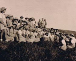 A group trip around the area of the Balachadi settlement; source: from the collection of Wiesław Stypuła A group trip around the area of the Balachadi settlement; source: from the collection of Wiesław Stypuła