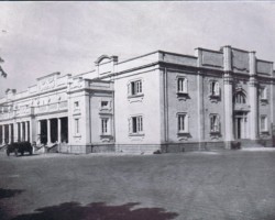 Power House building in Jamnagar; source: Naoroji M. Dumasia, Jamnagar and its Ruler, Bombay 1927 Power House building in Jamnagar; source: Naoroji M. Dumasia, Jamnagar and its Ruler, Bombay 1927