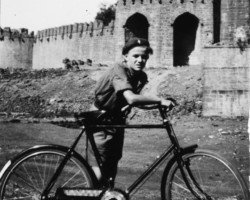 Jerzy Krzysztoń, a scout from the Polish settlement in Valivade, Bijapur, 1946; source: Poles from India Association Jerzy Krzysztoń, a scout from the Polish settlement in Valivade, Bijapur, 1946; source: Poles from India Association