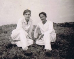 Polish boys, residents of Valivade (Wiesław Stypuła on the right), in hospital uniforms; source: from the collection of Wiesław Stypuła Polish boys, residents of Valivade (Wiesław Stypuła on the right), in hospital uniforms; source: from the collection of Wiesław Stypuła