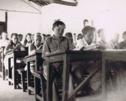 History lesson with Feliks Wronko in the fifth grade, Balachadi; source: from the collection of Wiesław Stypuła History lesson with Feliks Wronko in the fifth grade, Balachadi; source: from the collection of Wiesław Stypuła
