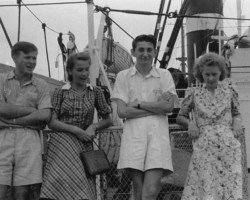 The first transport of former Polish refugees in India on their way to Great Britain; source: Poles from India Association The first transport of former Polish refugees in India on their way to Great Britain; source: Poles from India Association