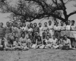 Students of class VI of school number 4 in Valivade; source: Poles from India Association Students of class VI of school number 4 in Valivade; source: Poles from India Association