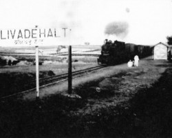 Railway station, Valivade; source: Poles from India Association Railway station, Valivade; source: Poles from India Association