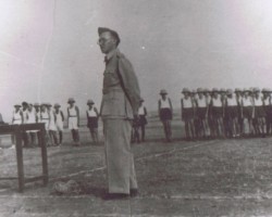 The commander of the estate – Father Franciszek Pluta while thanking the competitors for taking part in the competitions held during the games of the estate in Balachadi and at the simultaneous closing of the games, 1945; source: from the collection of Wiesław Stypuła The commander of the estate – Father Franciszek Pluta while thanking the competitors for taking part in the competitions held during the games of the estate in Balachadi and at the simultaneous closing of the games, 1945; source: from the collection of Wiesław Stypuła