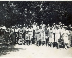 Polish refugees from the Soviet Union after arriving by sea from Iran to India, in transit camps near Karachi; source: Poles' Association in India Polish refugees from the Soviet Union after arriving by sea from Iran to India, in transit camps near Karachi; source: Poles' Association in India
