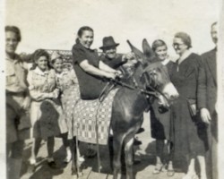 Polish refugees from the Soviet Union after arriving by sea from Iran to India, in transit camps near Karachi; source: Poles' Association in India Polish refugees from the Soviet Union after arriving by sea from Iran to India, in transit camps near Karachi; source: Poles' Association in India