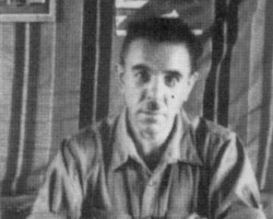 Captain Władysław Jagiełłowicz, commander of the transit camp in Malir near Karachi, later mayor of the settlement for Polish refugees in Valivade; source: Koło Polaków z Niechciałowicz Captain Władysław Jagiełłowicz, commander of the transit camp in Malir near Karachi, later mayor of the settlement for Polish refugees in Valivade; source: Koło Polaków z Niechciałowicz