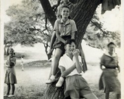 Young Polish refugees from the Soviet Union to India, organized into scout teams and troops in camps near Karachi; source: Poles from India Association Young Polish refugees from the Soviet Union to India, organized into scout teams and troops in camps near Karachi; source: Poles from India Association