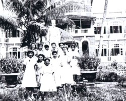 Polish sisters from the hospital in Bombay; source: from the collection of Wiesław Stypuła Polish sisters from the hospital in Bombay; source: from the collection of Wiesław Stypuła